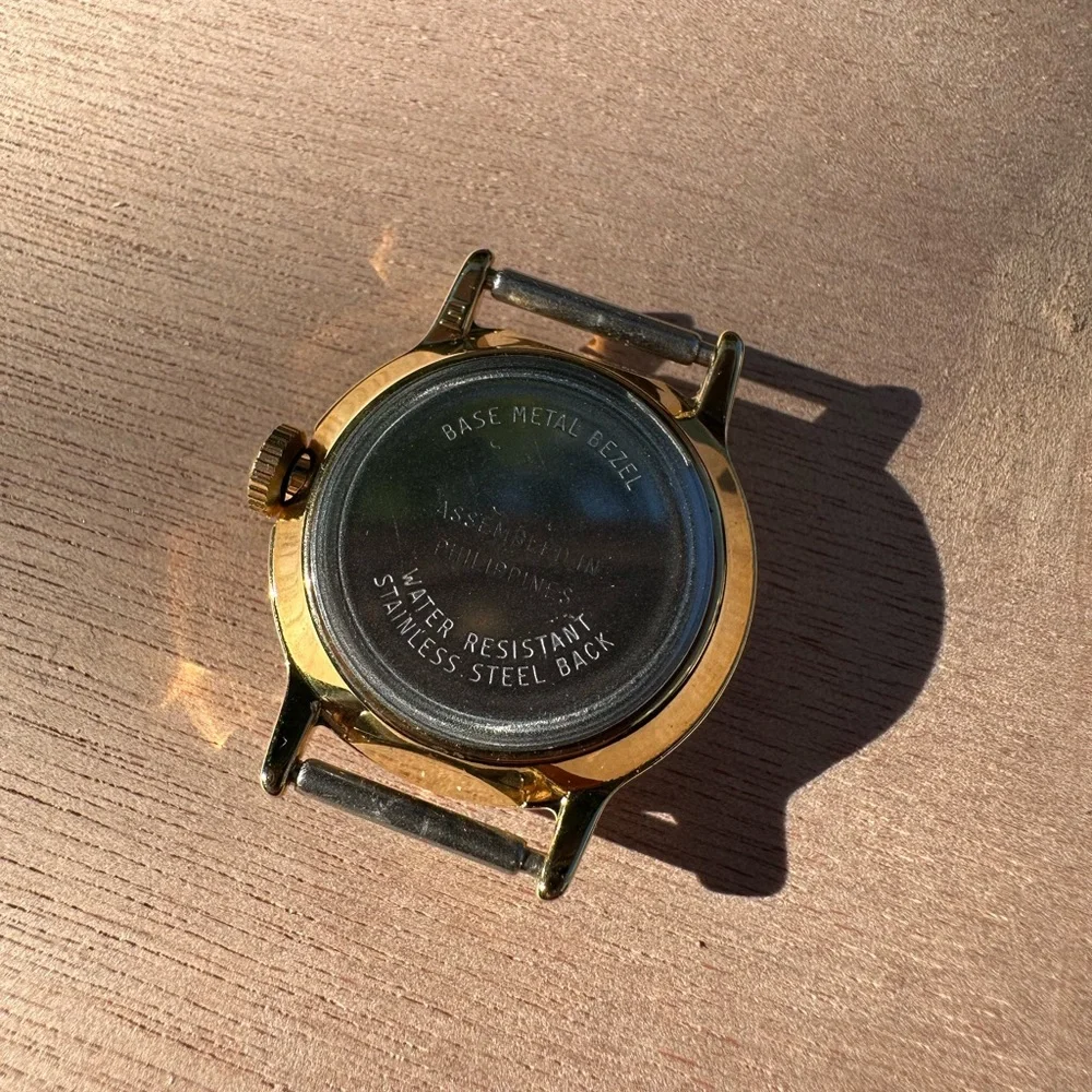 FLAWLESS Vintage Women’s Timex Gold Dial Watch